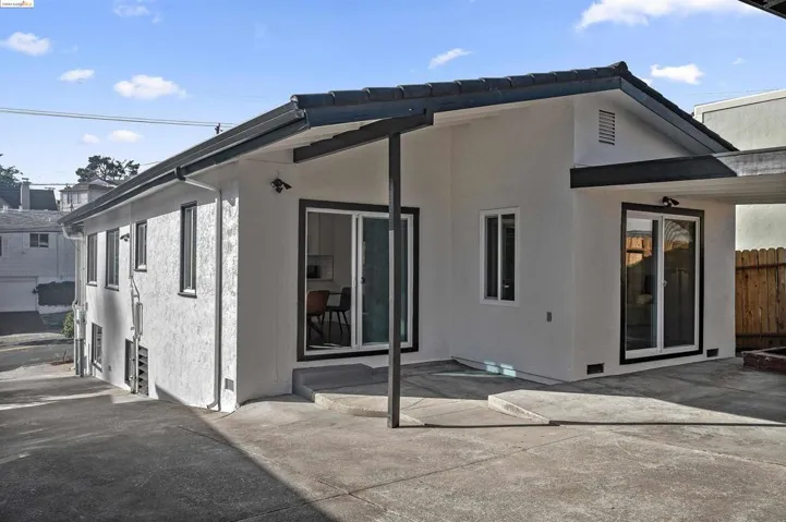 4136 Waterhouse Road, Oakland, California 94602