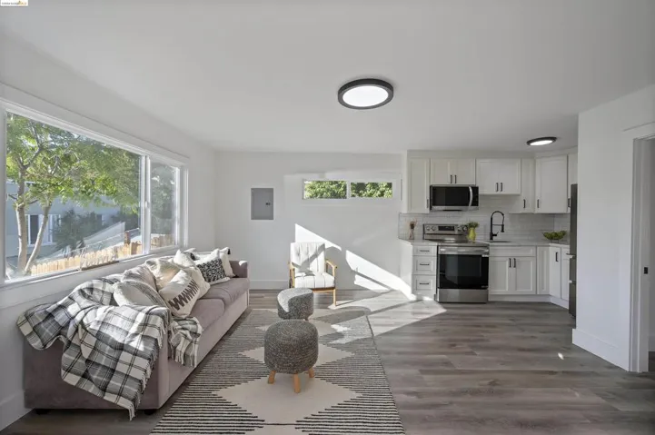 4136 Waterhouse Road, Oakland, California 94602