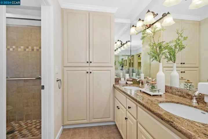 3182 Rossmoor Pkwy 2, Walnut Creek, California 94595