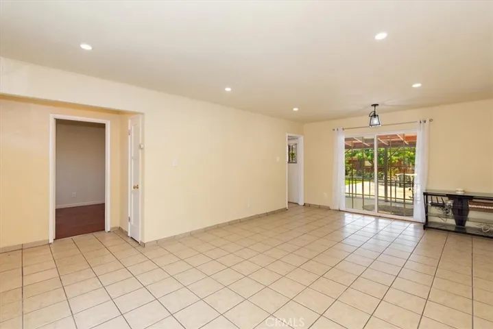 2208 Broderick Avenue, Duarte, California 91010