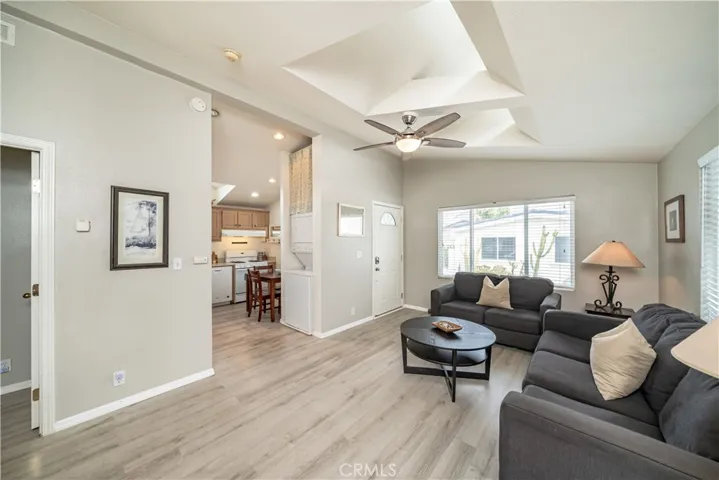 139 Cottonwood Lane, Seal Beach, California 90740