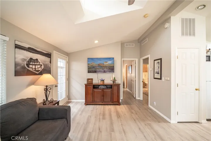 139 Cottonwood Lane, Seal Beach, California 90740