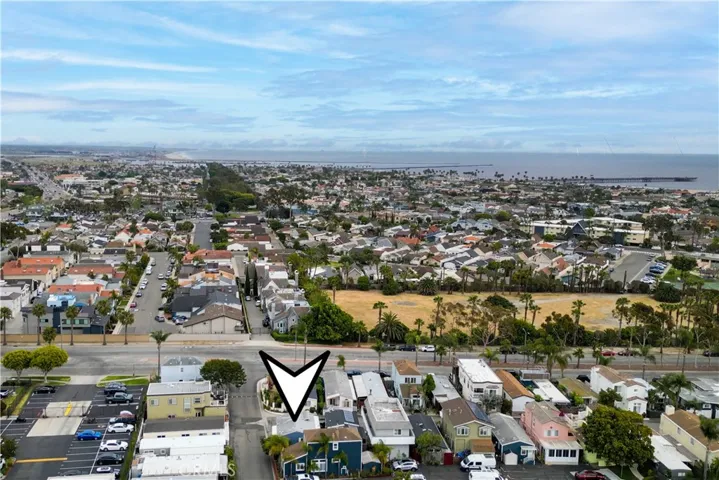 139 Cottonwood Lane, Seal Beach, California 90740