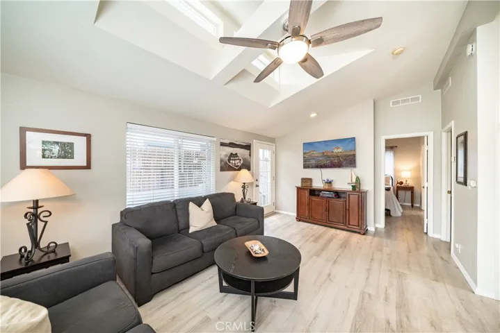 139 Cottonwood Lane, Seal Beach, California 90740