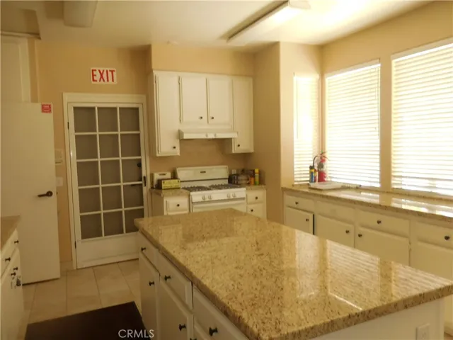 27456 Alta Vista Way, Menifee, California 92585