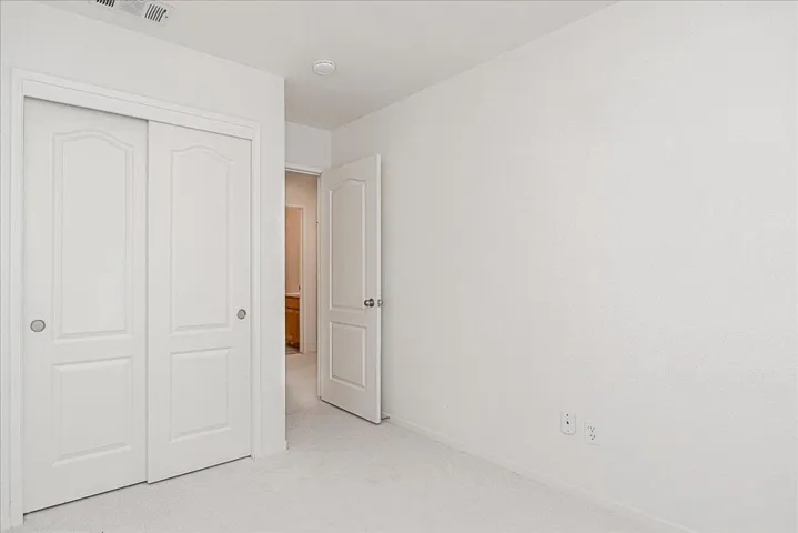 1383 Chamberlain Avenue, Los Banos, California 93635
