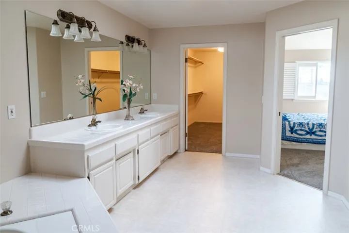 2405 Skylinks Court, Santa Maria, California 93455