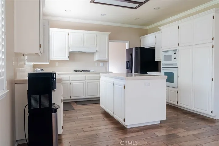 2405 Skylinks Court, Santa Maria, California 93455