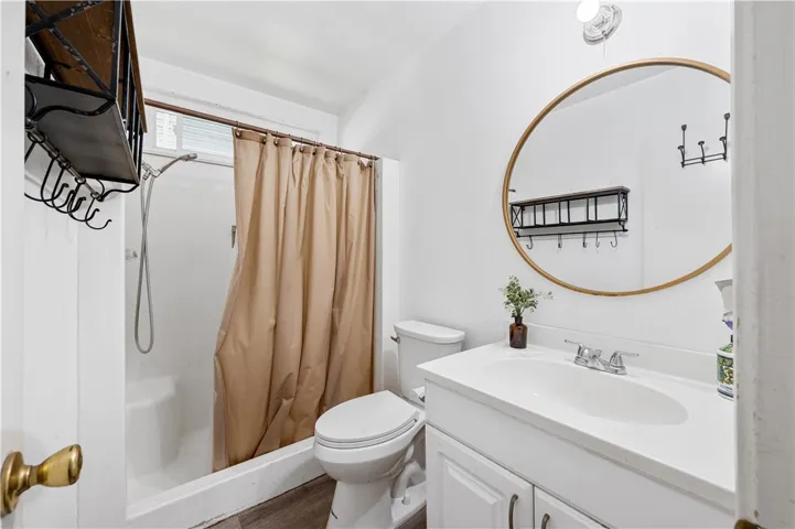 Primary Bathroom 24151 Fordview Lake Forest Ca 92630