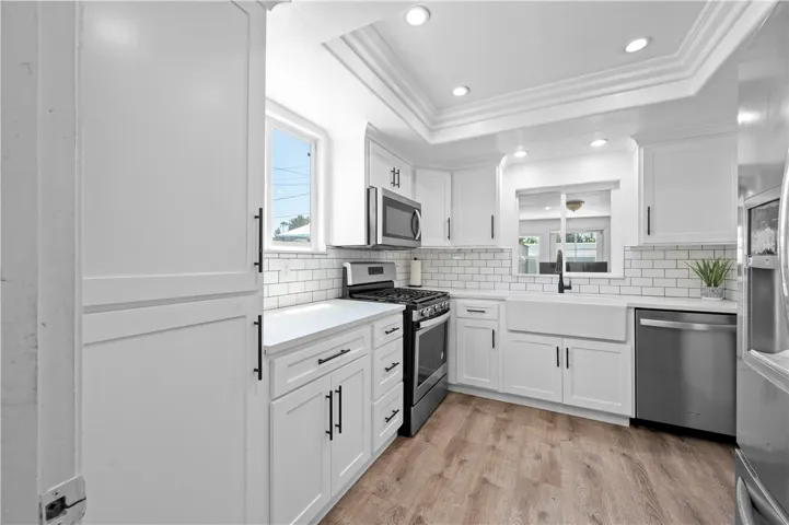 Kitchen 24151 Fordview Lake Forest Ca 92630