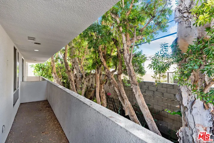 1657 Veteran Avenue 102, Los Angeles, California 90024