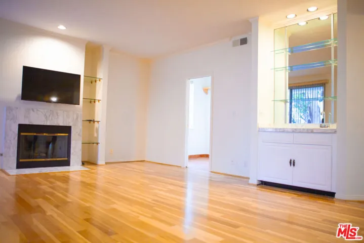 1657 Veteran Avenue 102, Los Angeles, California 90024