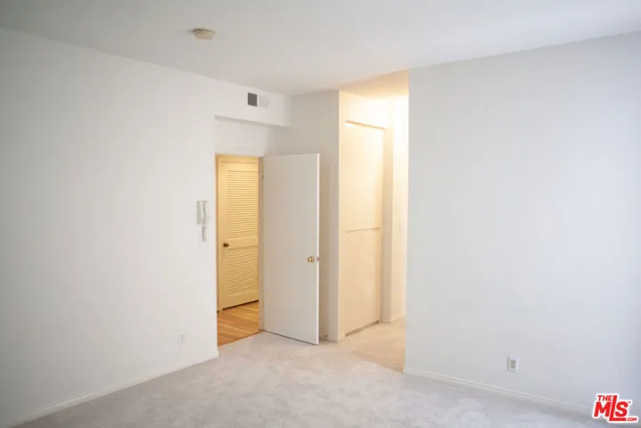 1657 Veteran Avenue 102, Los Angeles, California 90024