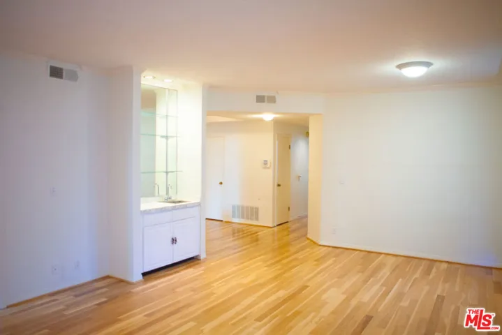 1657 Veteran Avenue 102, Los Angeles, California 90024