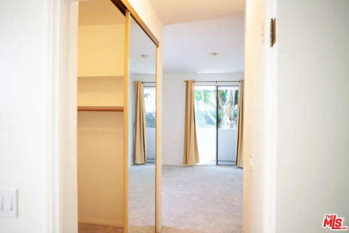 1657 Veteran Avenue 102, Los Angeles, California 90024