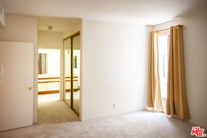 1657 Veteran Avenue 102, Los Angeles, California 90024