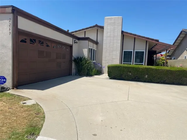 Wide Driveway for extra parking