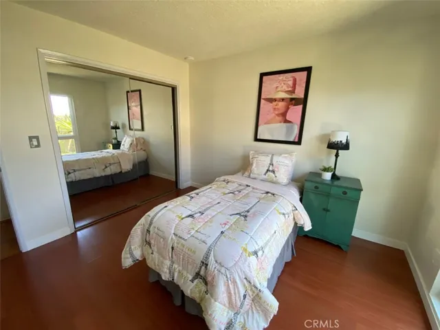 Bedroom#3  New Laminate floors & Mirrored Closet Doors
