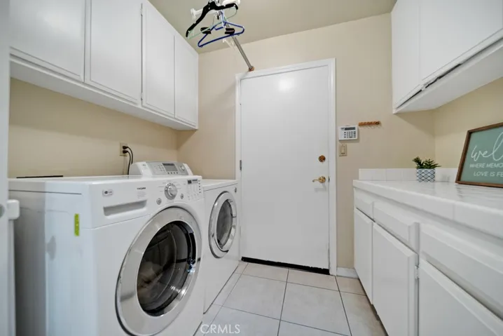 18845 Beechtree Lane, Porter Ranch, California 91326