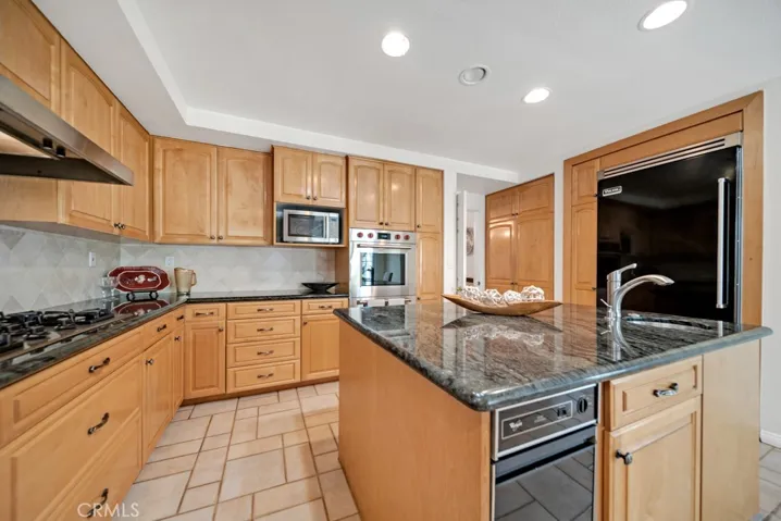 18845 Beechtree Lane, Porter Ranch, California 91326