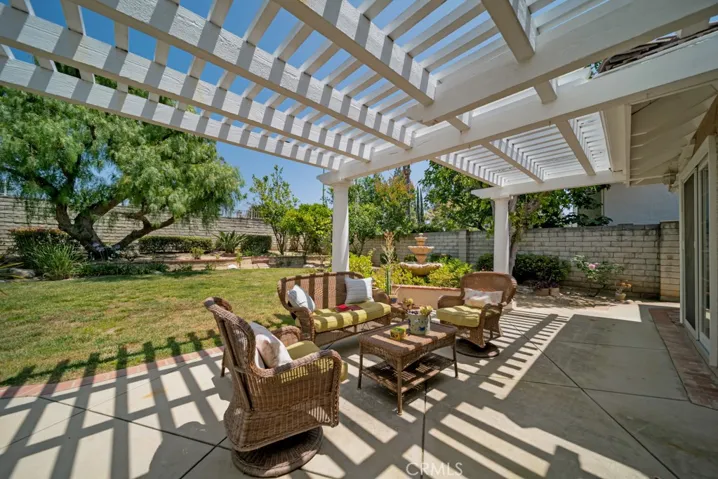 18845 Beechtree Lane, Porter Ranch, California 91326