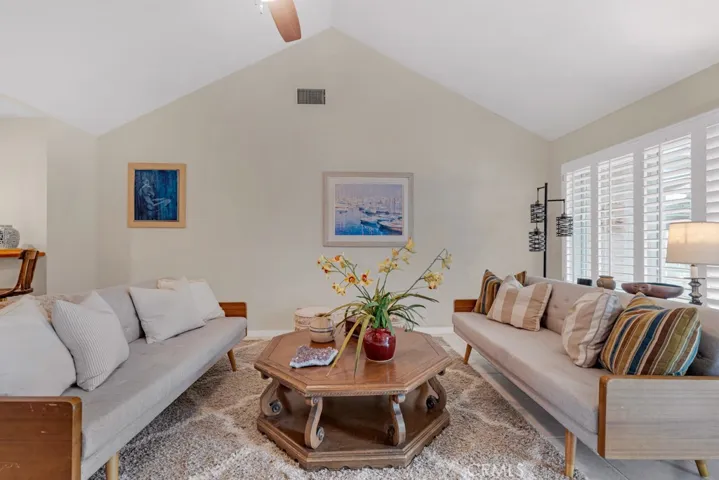 18845 Beechtree Lane, Porter Ranch, California 91326