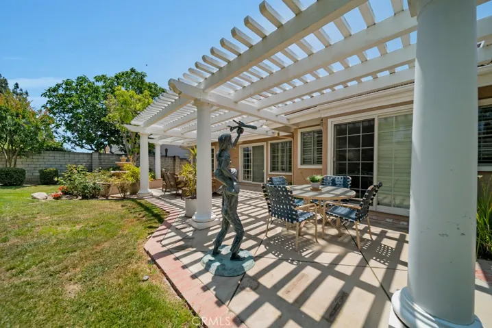 18845 Beechtree Lane, Porter Ranch, California 91326