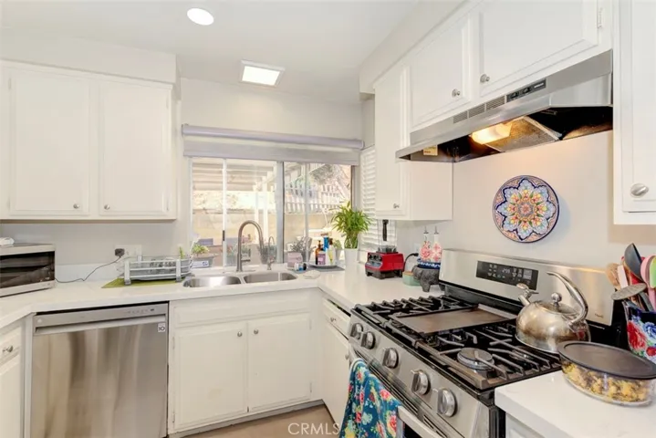 1918 Sage Avenue, Corona, California 92882