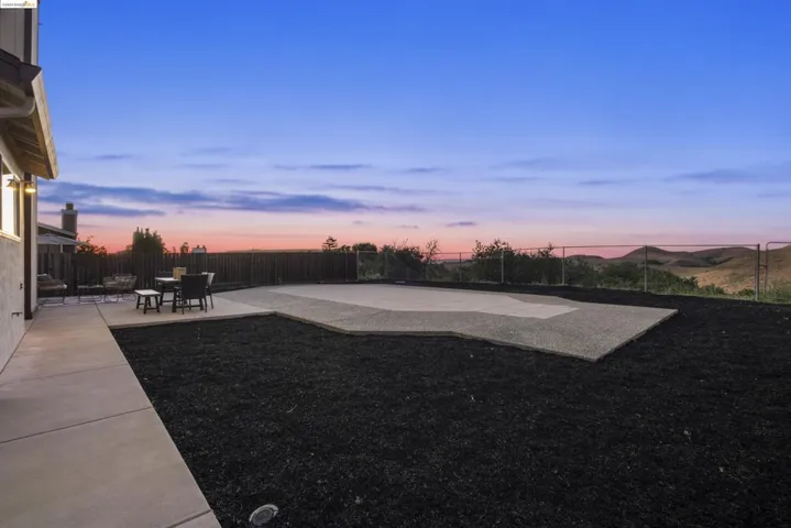 139 Hollyhock Ct, Hercules, California 94547