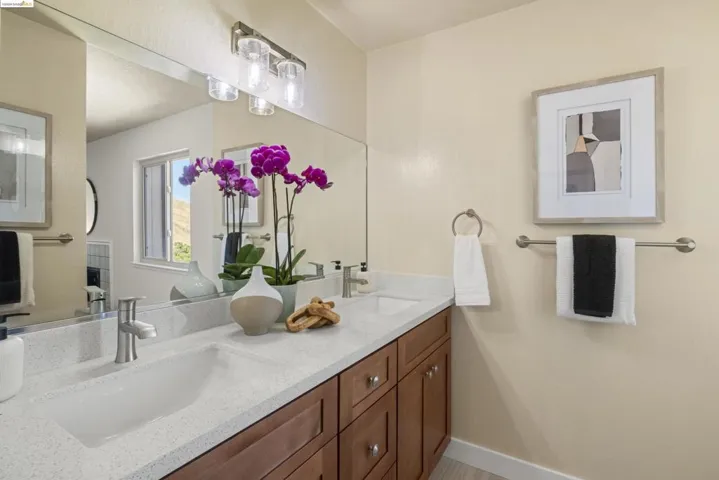 139 Hollyhock Ct, Hercules, California 94547