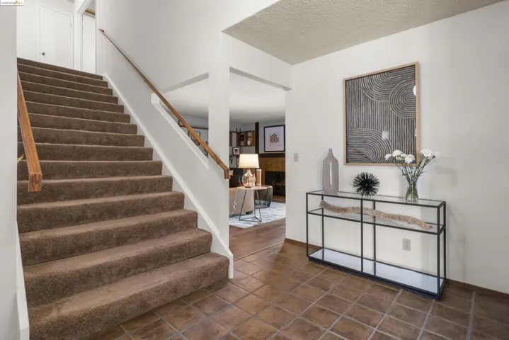 139 Hollyhock Ct, Hercules, California 94547
