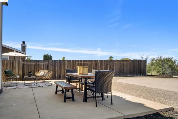 139 Hollyhock Ct, Hercules, California 94547