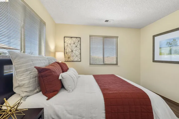 139 Hollyhock Ct, Hercules, California 94547