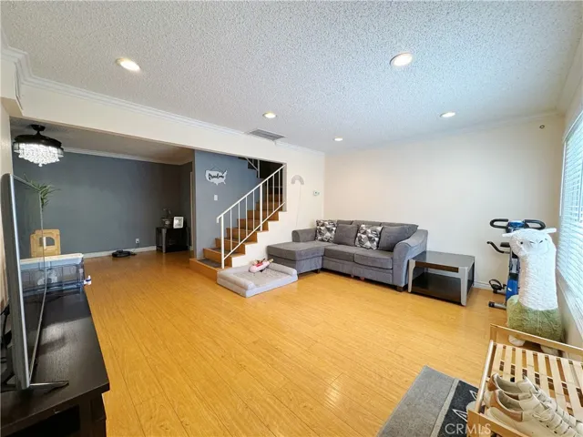 7320 Lennox Avenue H1, Van Nuys, California 91405