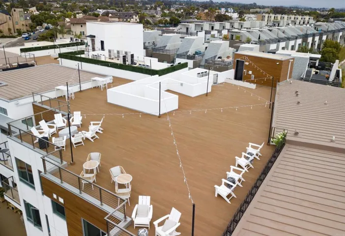 2501 State Street 302, Carlsbad, California 92008