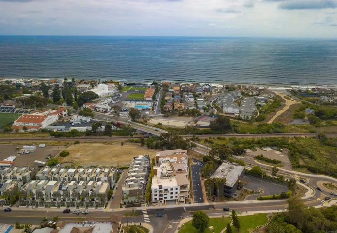 2501 State Street 302, Carlsbad, California 92008