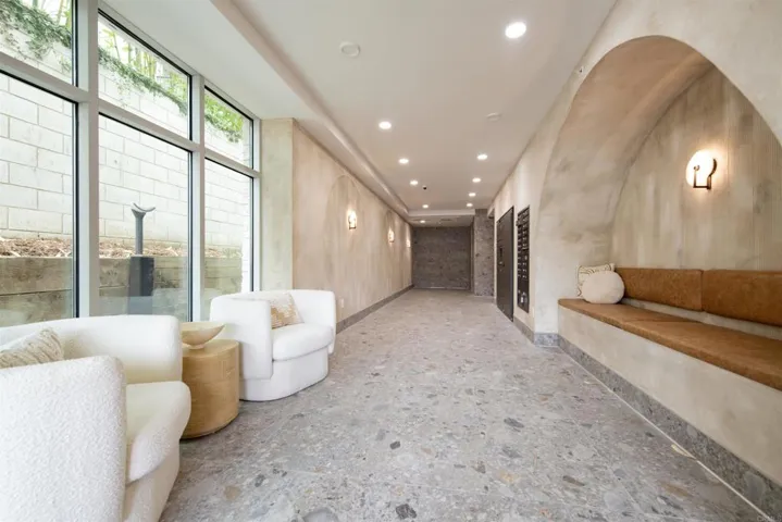2501 State Street 302, Carlsbad, California 92008