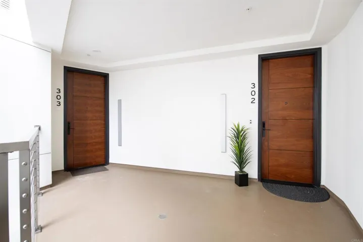 2501 State Street 302, Carlsbad, California 92008
