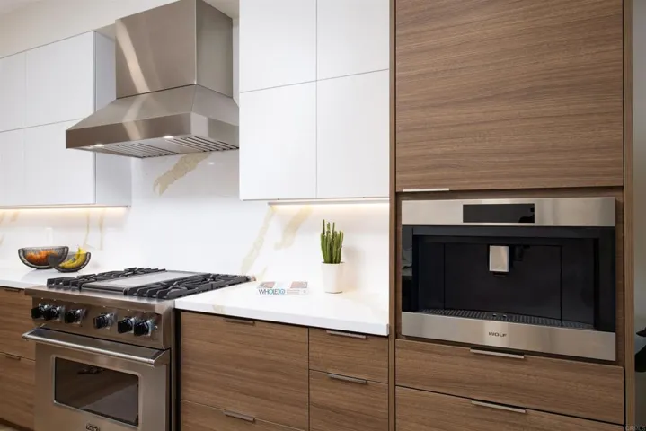 2501 State Street 302, Carlsbad, California 92008