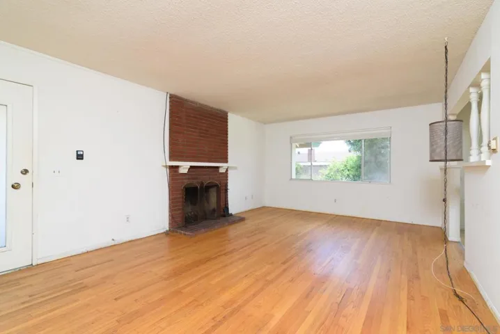 7718 Carla St, Garden Grove, California 92841