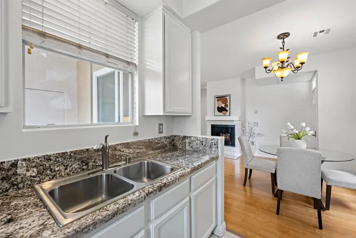 8652 New Salem St. 33, San Diego, California 92126