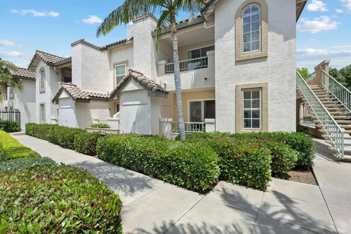 8652 New Salem St. 33, San Diego, California 92126
