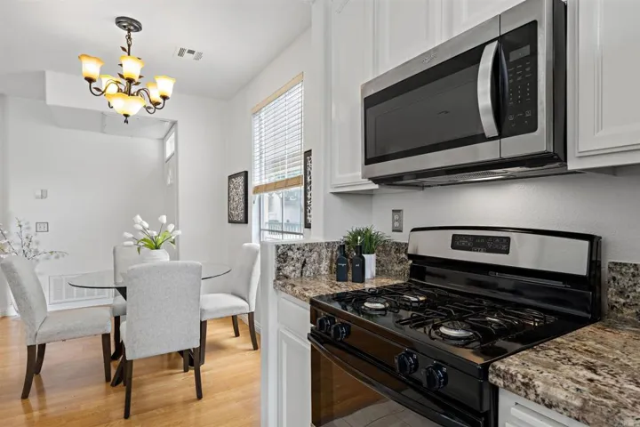 8652 New Salem St. 33, San Diego, California 92126