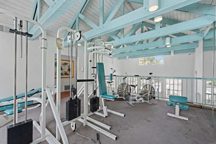 8652 New Salem St. 33, San Diego, California 92126