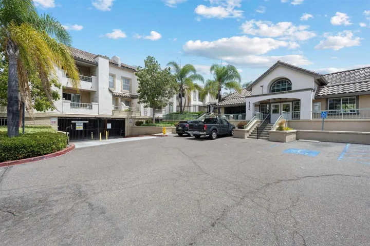 8652 New Salem St. 33, San Diego, California 92126