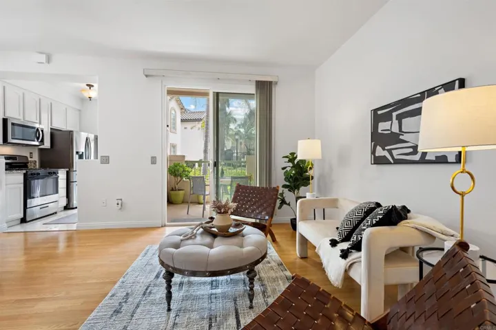 8652 New Salem St. 33, San Diego, California 92126