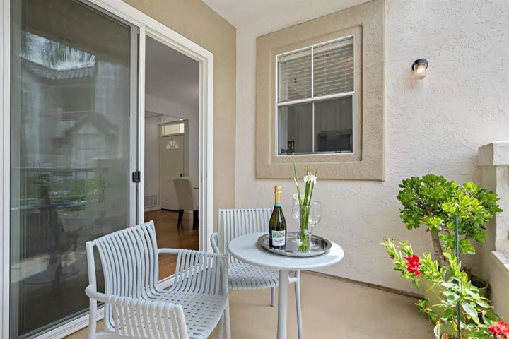 8652 New Salem St. 33, San Diego, California 92126