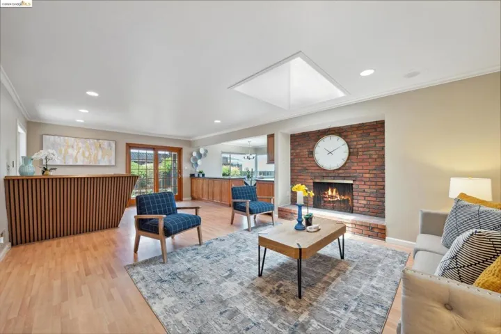 2351 Longview Dr, San Leandro, California 94577-6318