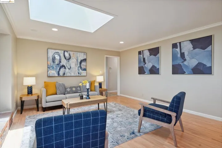 2351 Longview Dr, San Leandro, California 94577-6318