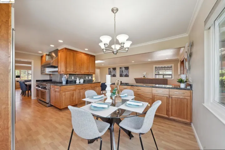 2351 Longview Dr, San Leandro, California 94577-6318